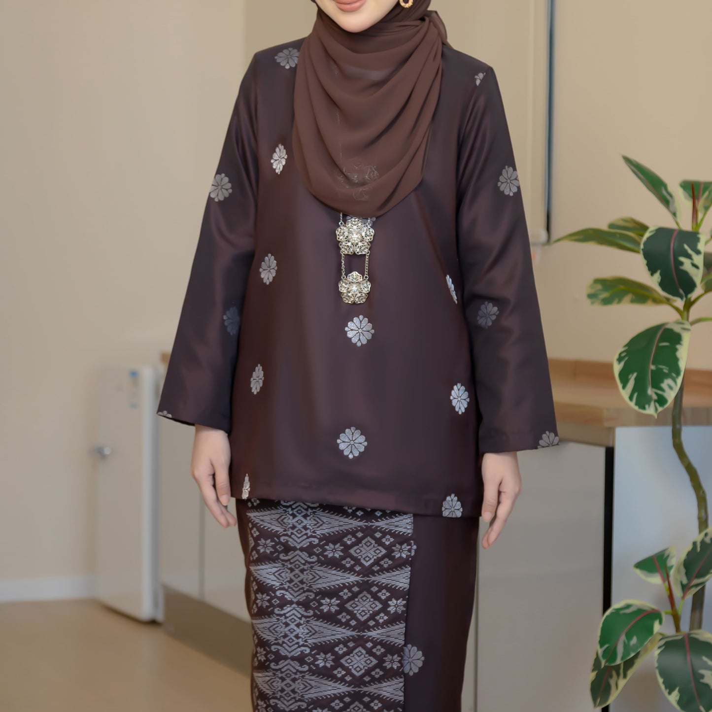 Kurung Ratna