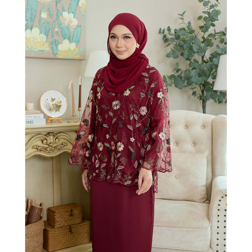 Kurung Helena