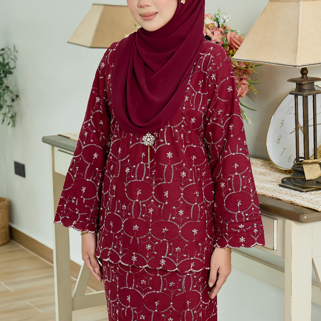 Kurung Karina