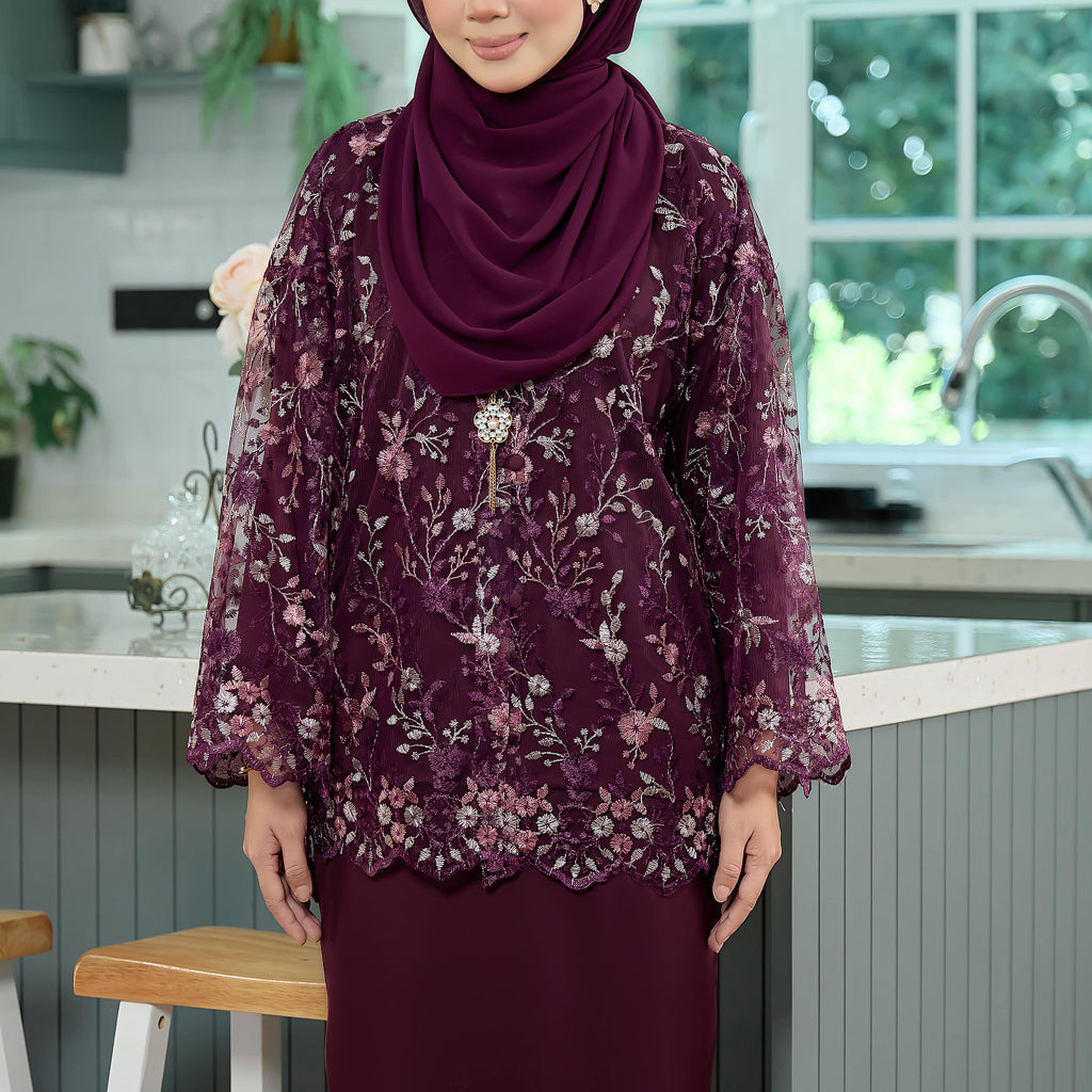 Kurung Nelysa