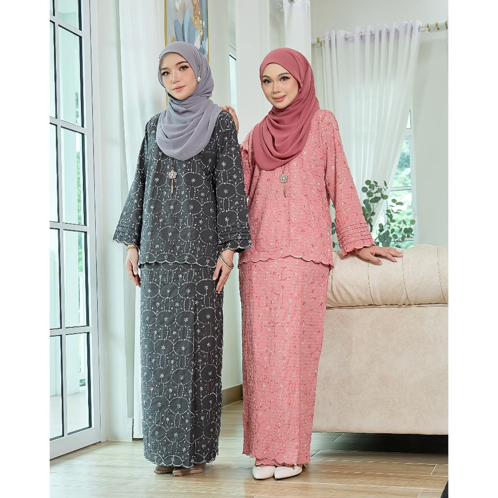 Kurung Karina