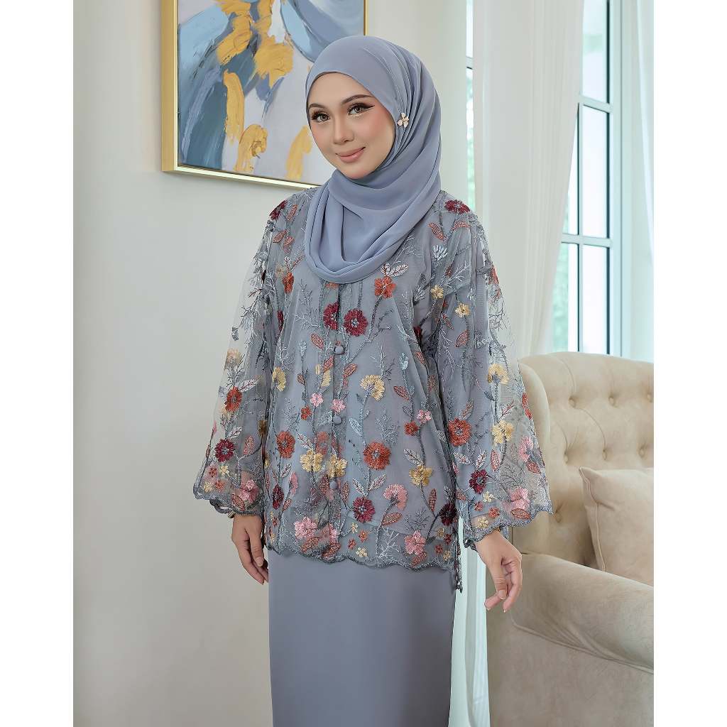Kurung Helena