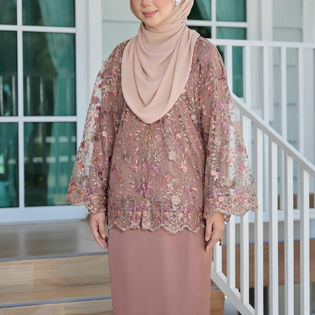 Kurung Nelysa