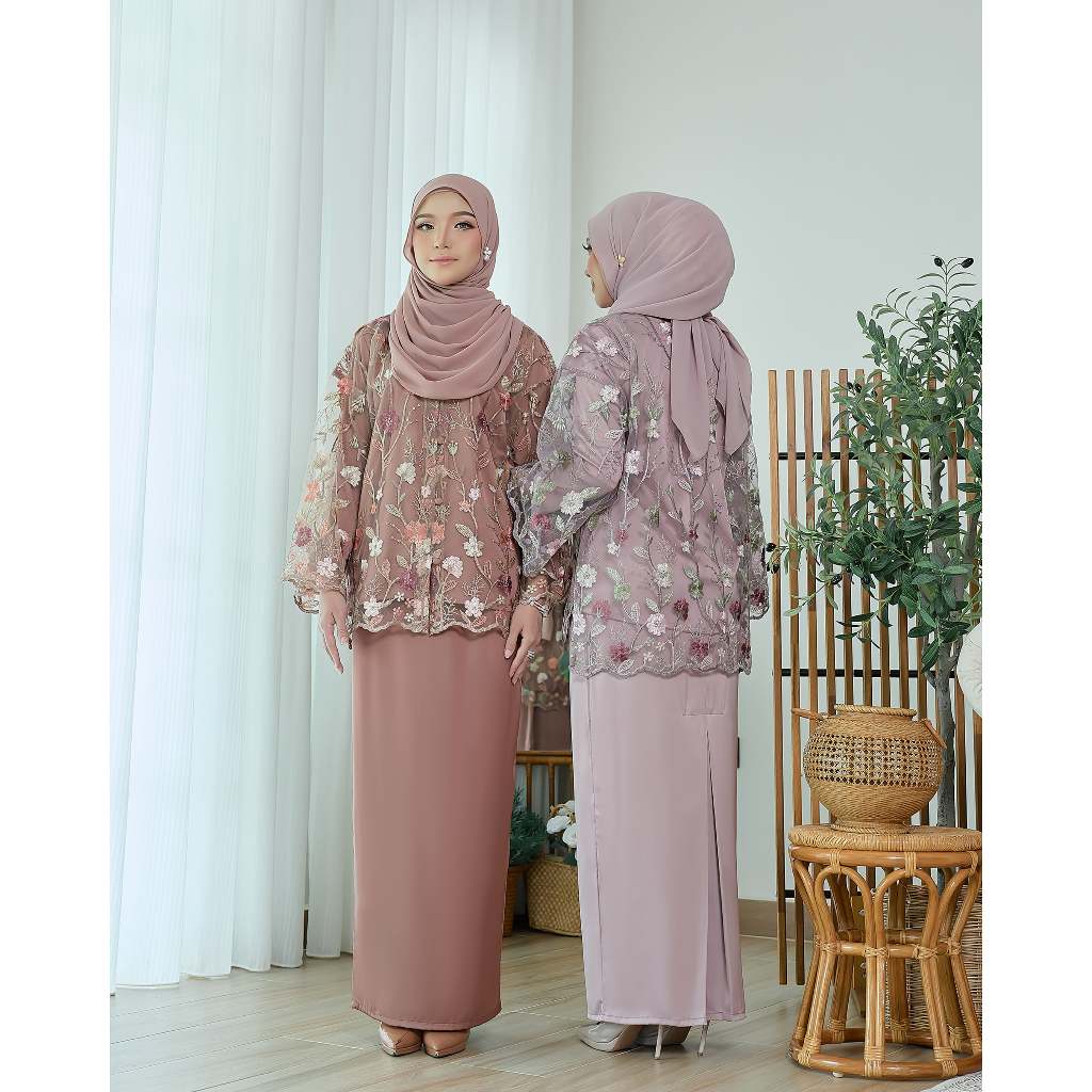 Kurung Helena