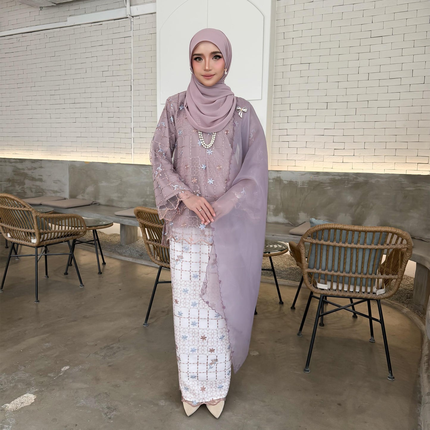 Kurung Rosella