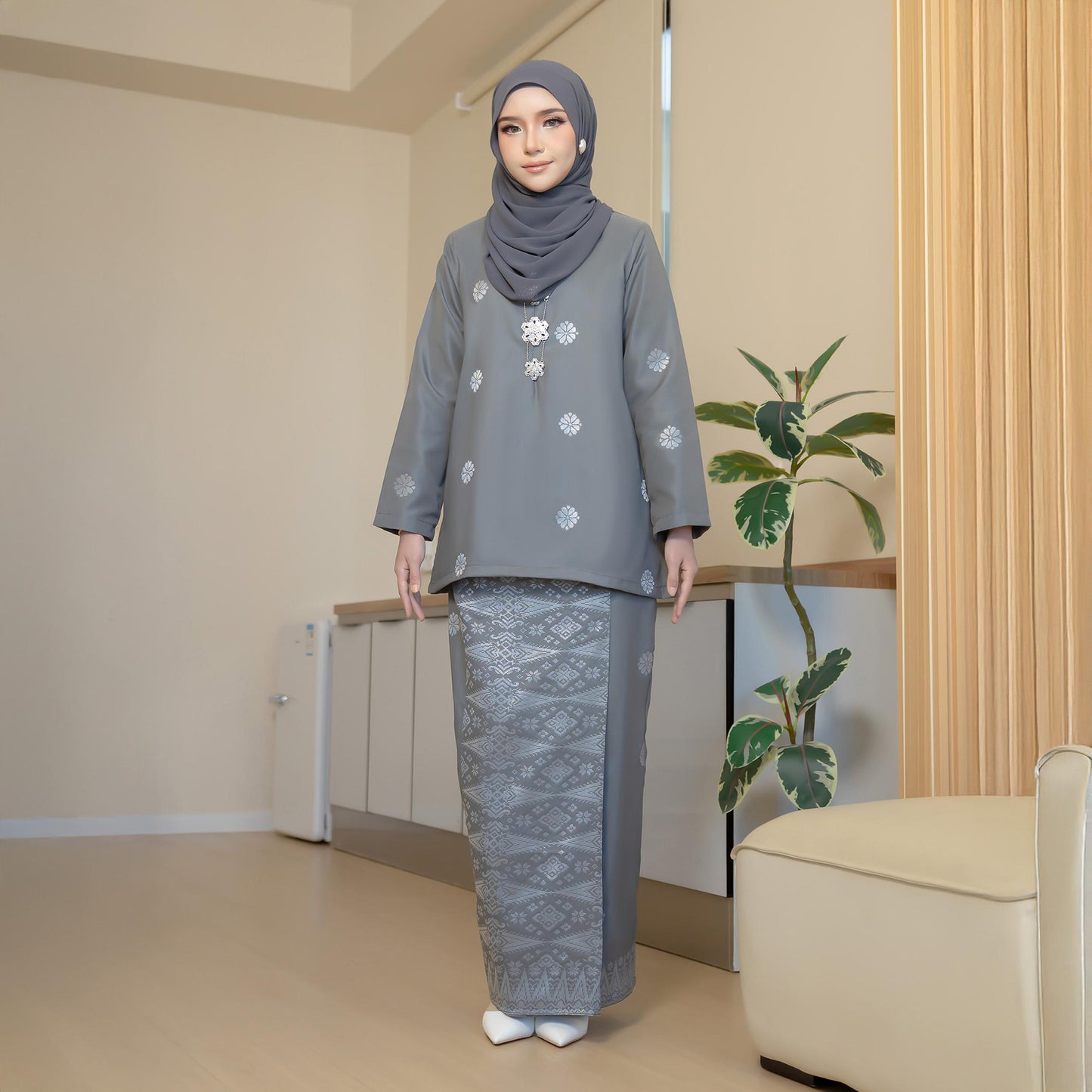 Kurung Ratna