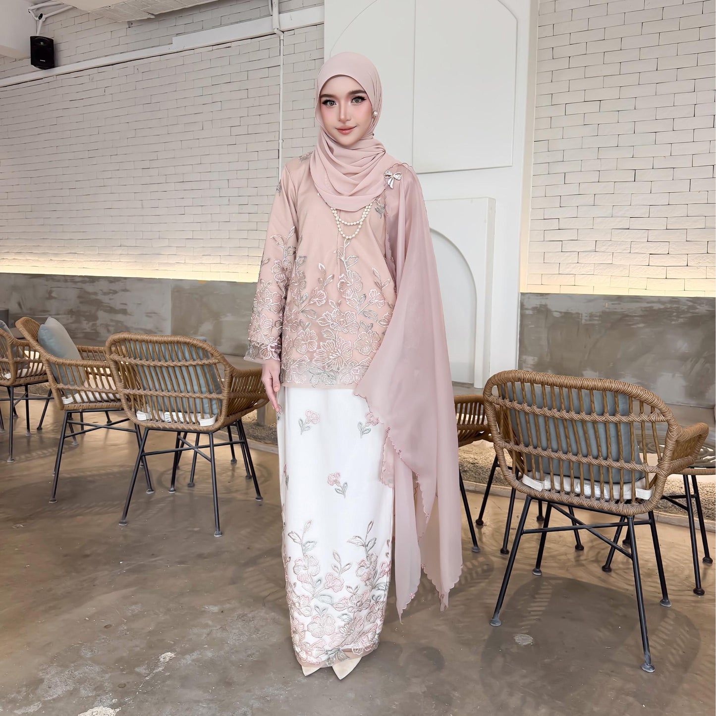 Kurung Maya