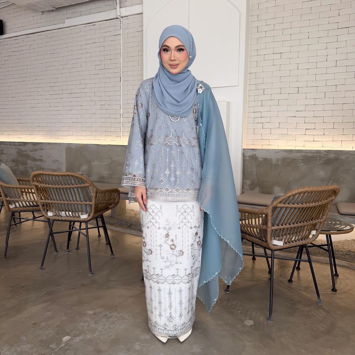 Kurung Liora