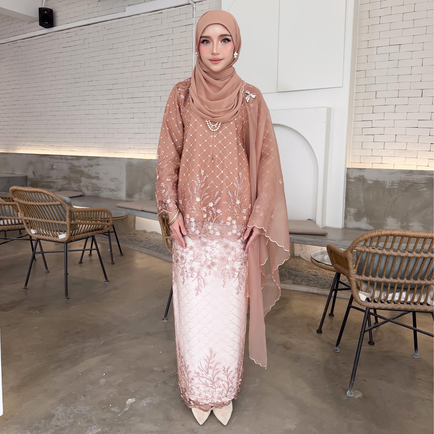 Kurung Lovina