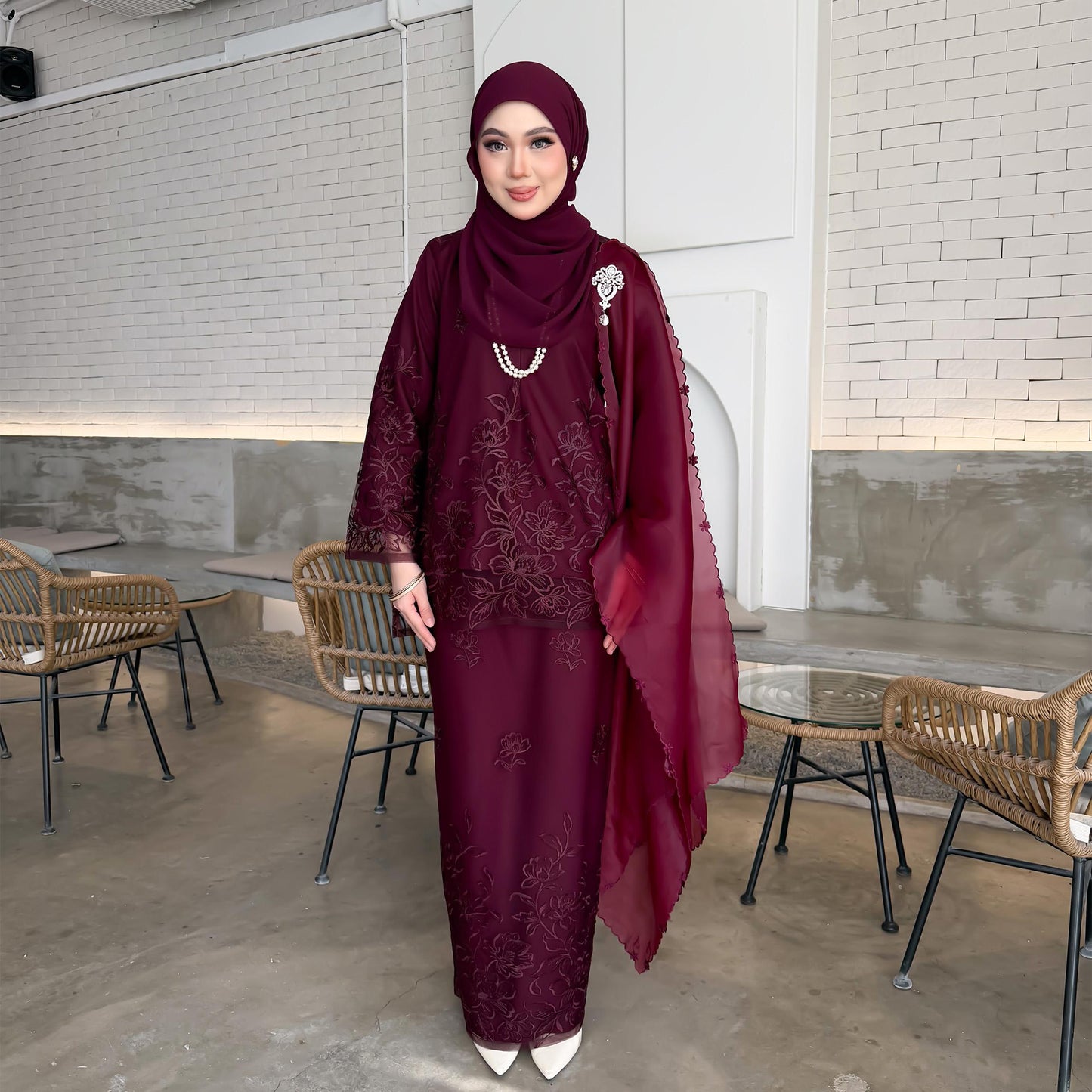 Kurung Rhea