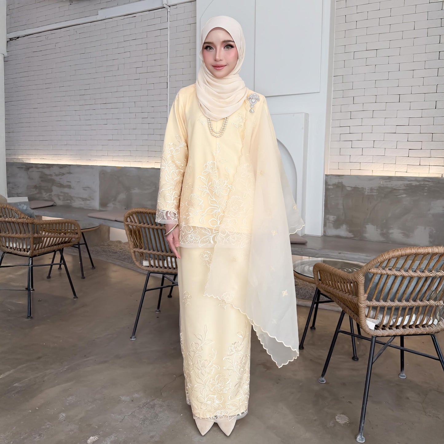 Kurung Rhea