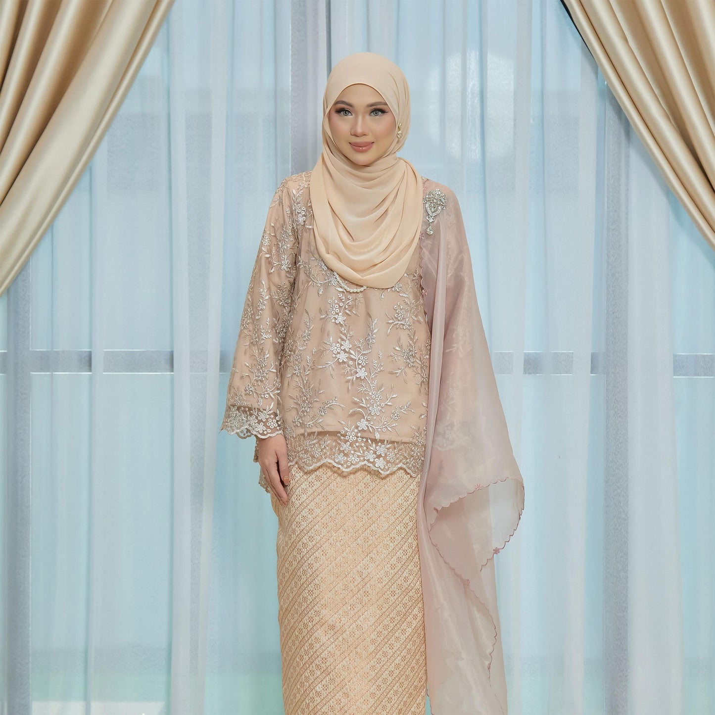 Kurung Seri Anggun