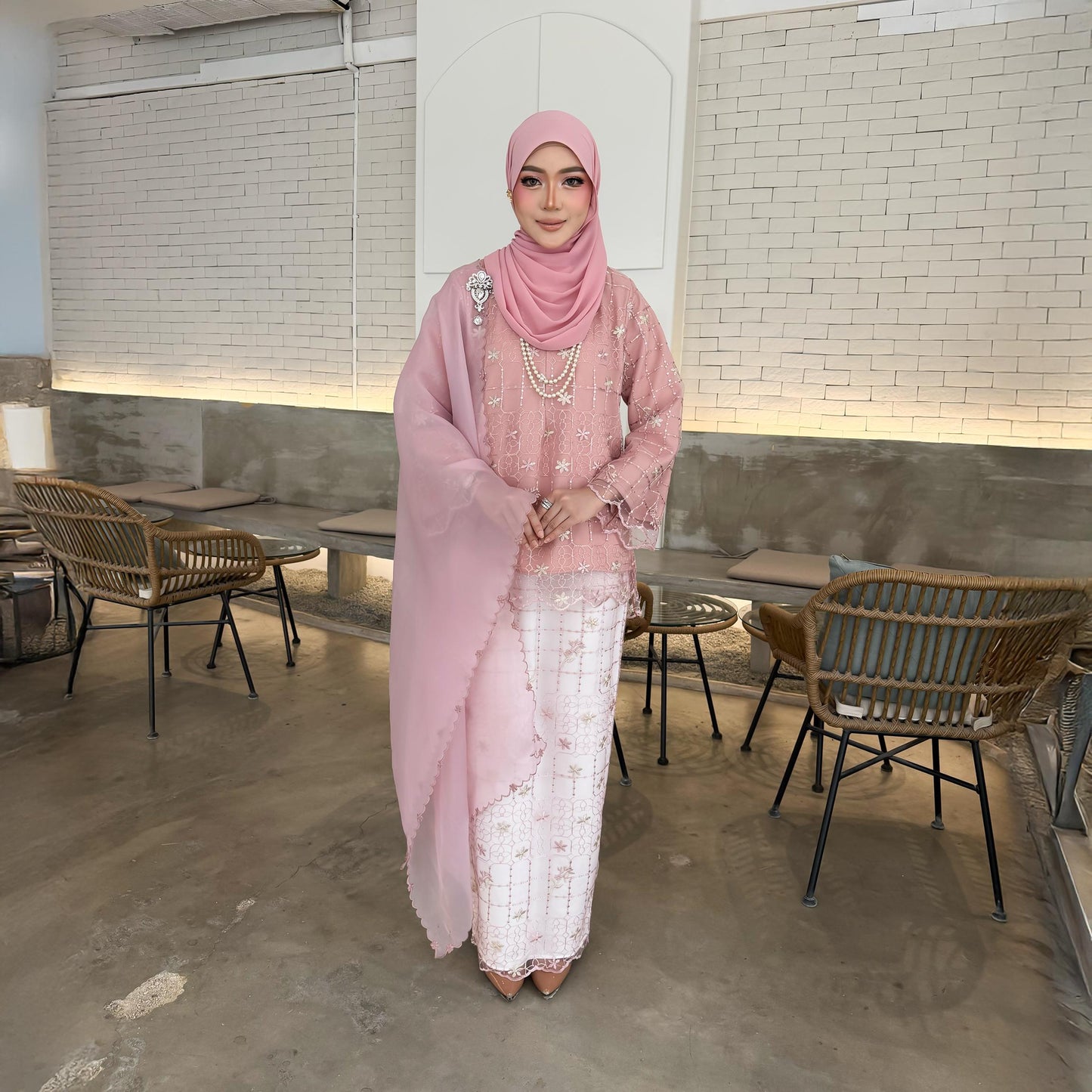 Kurung Rosella