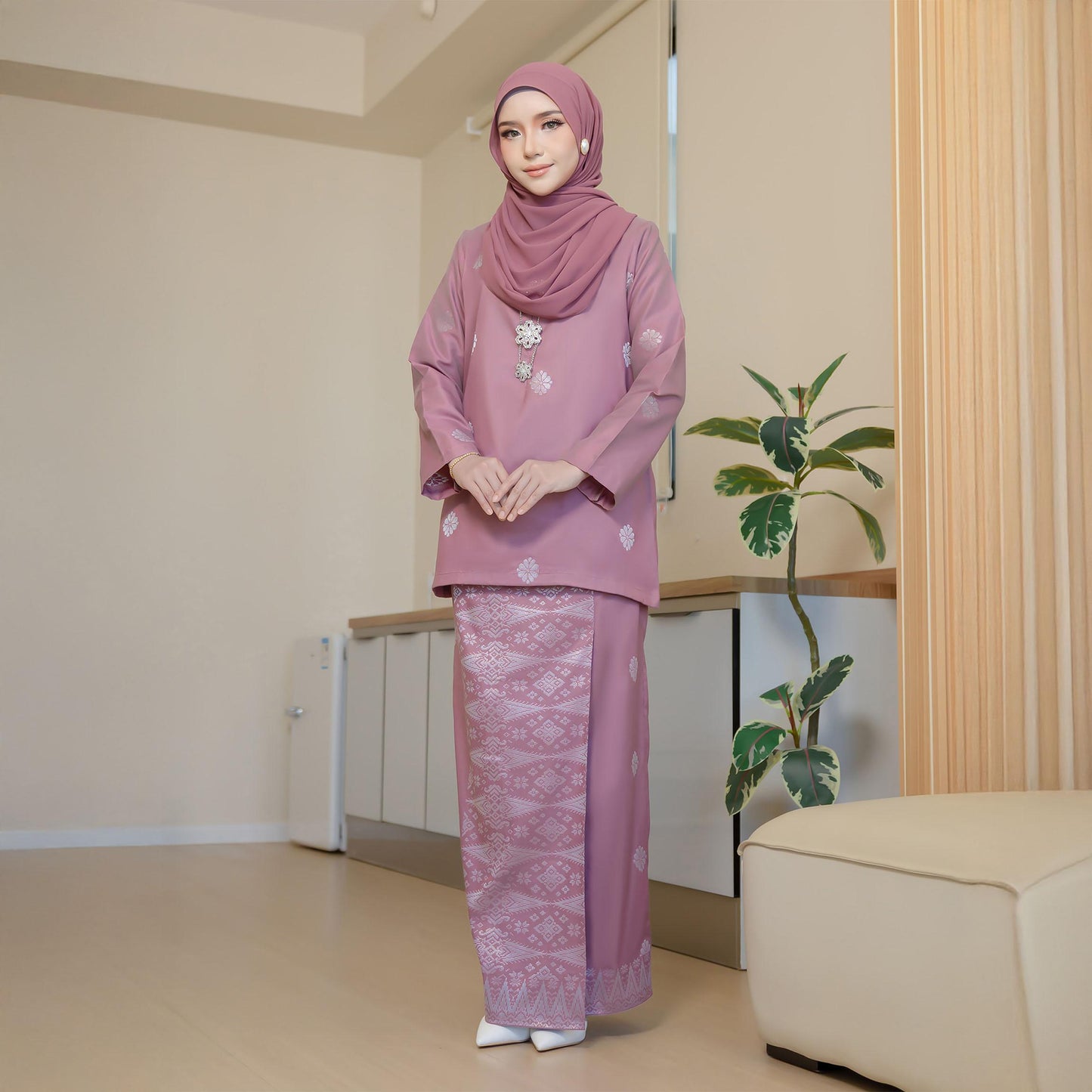Kurung Ratna