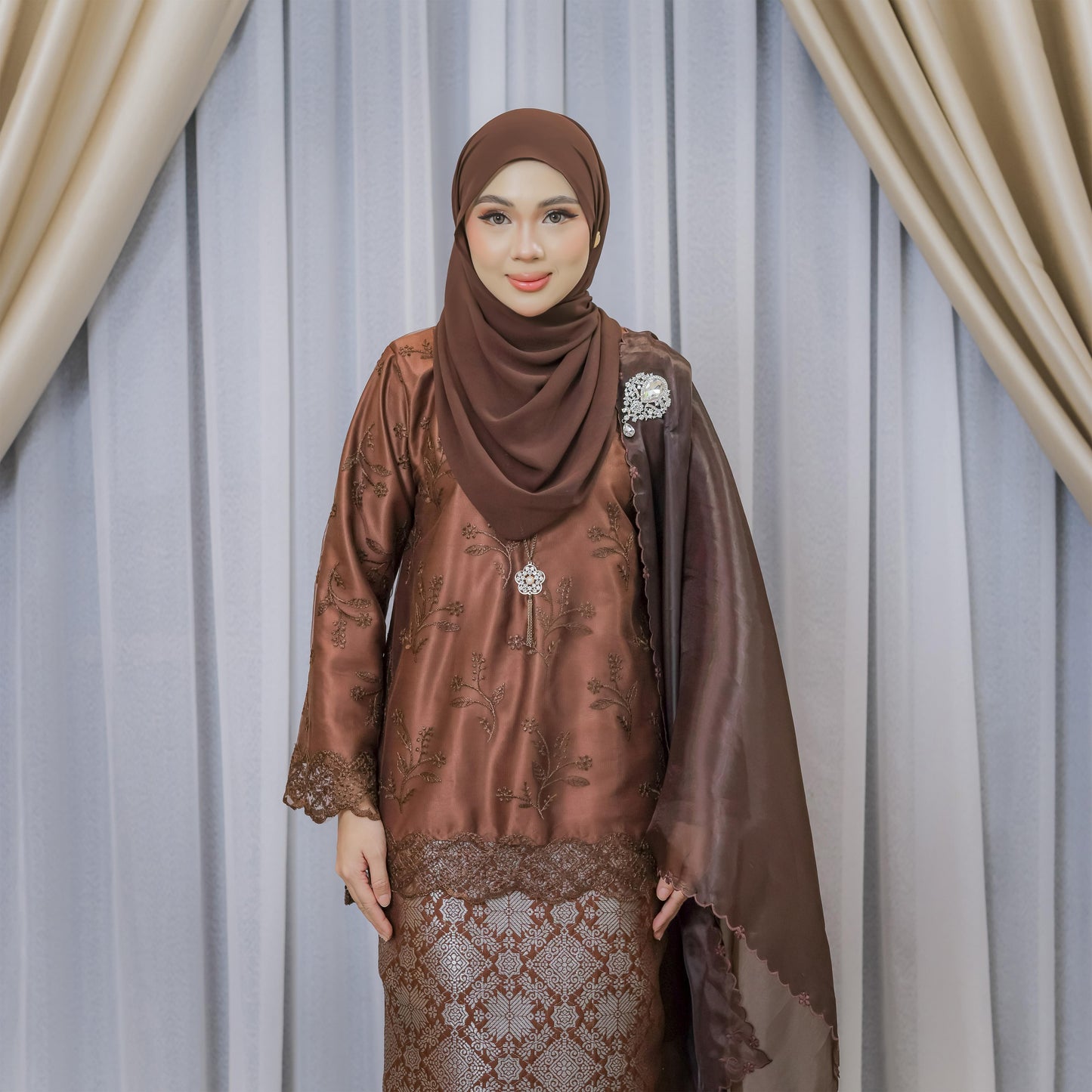 Kurung Elora