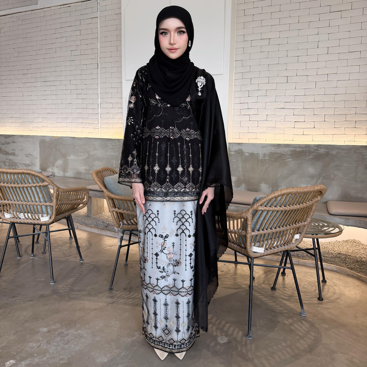 Kurung Liora