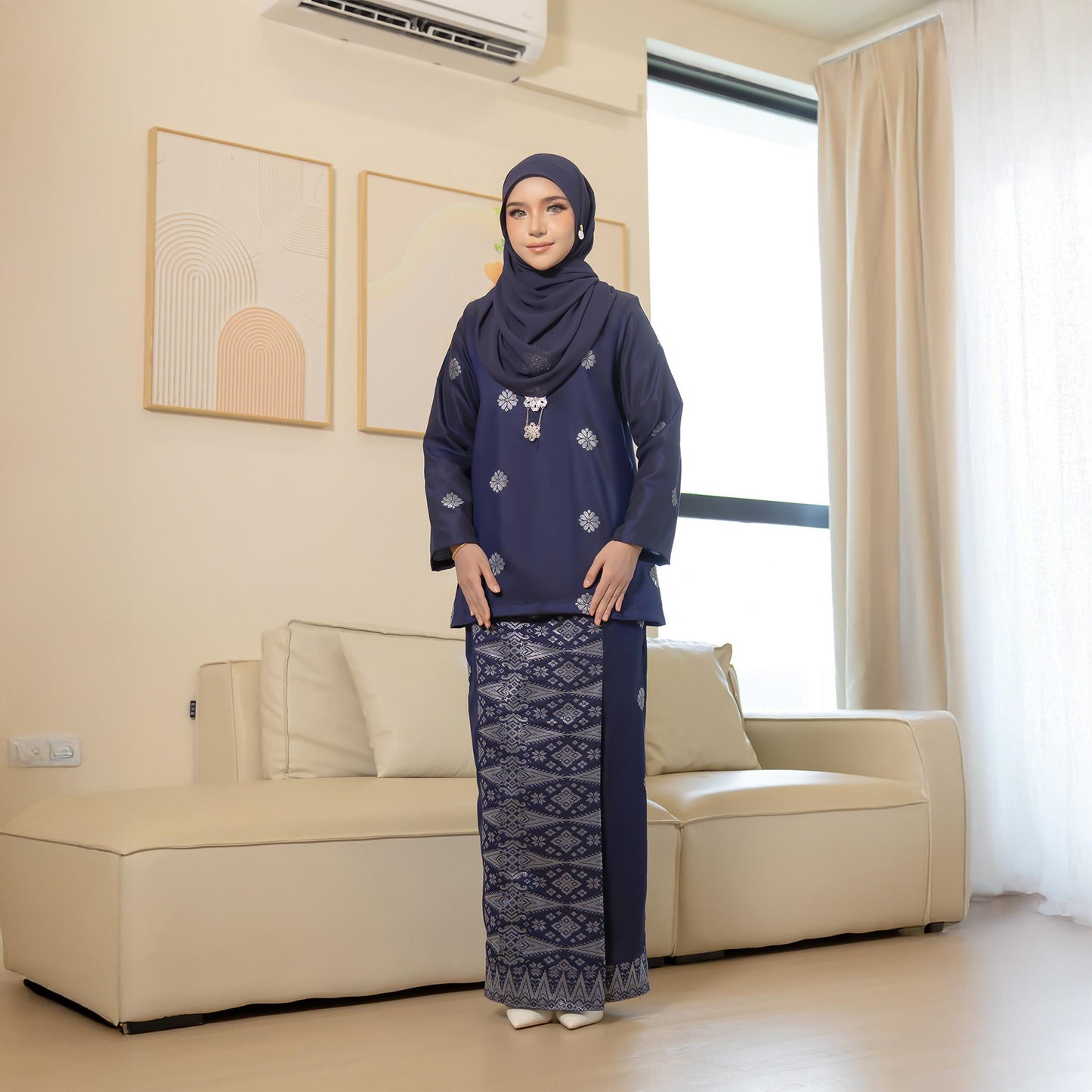 Kurung Ratna