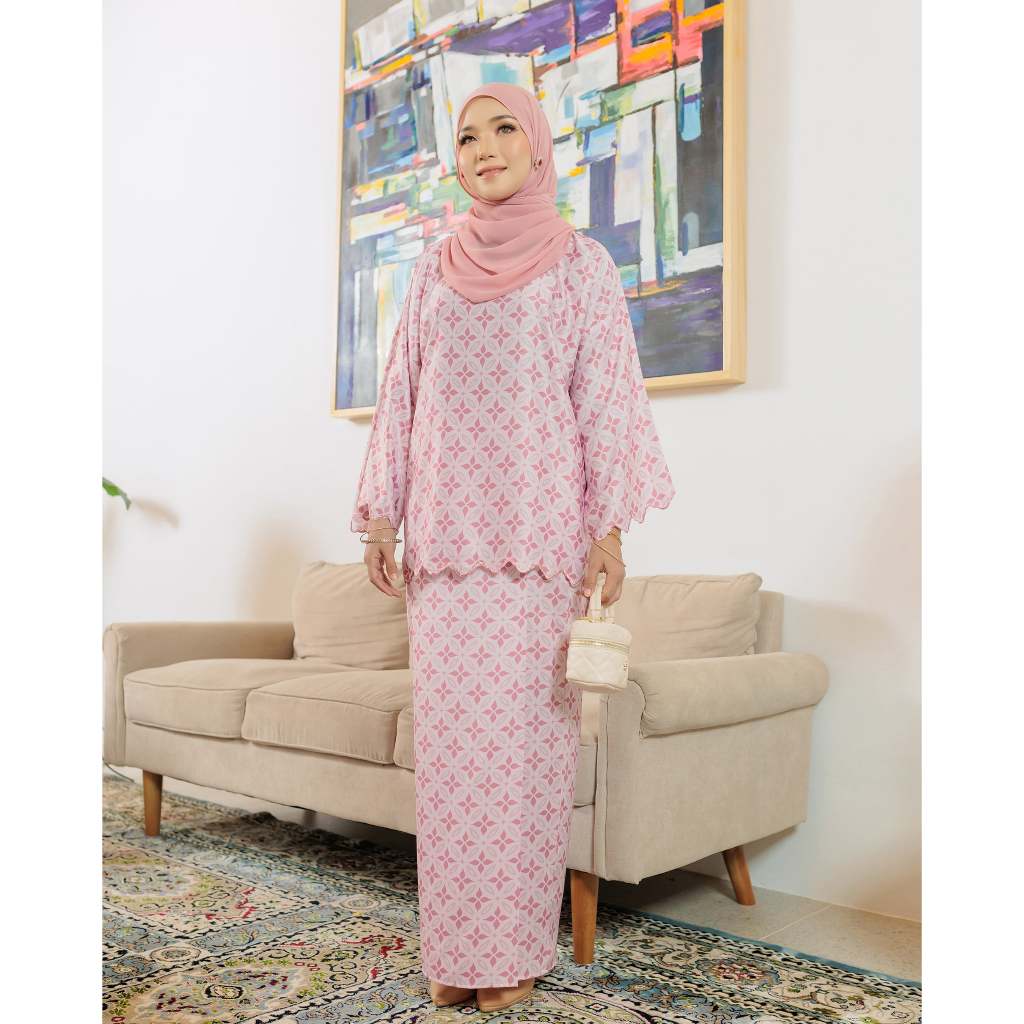 Kurung Thalia