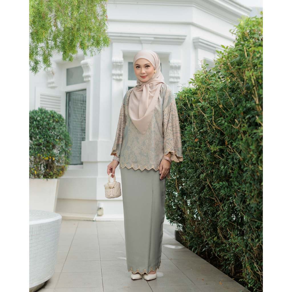 Kurung Teresa