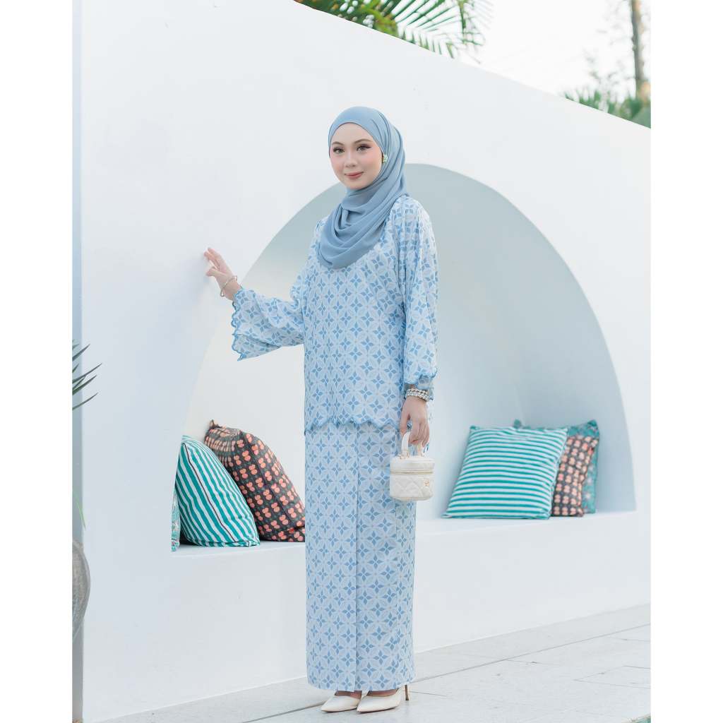 Kurung Thalia