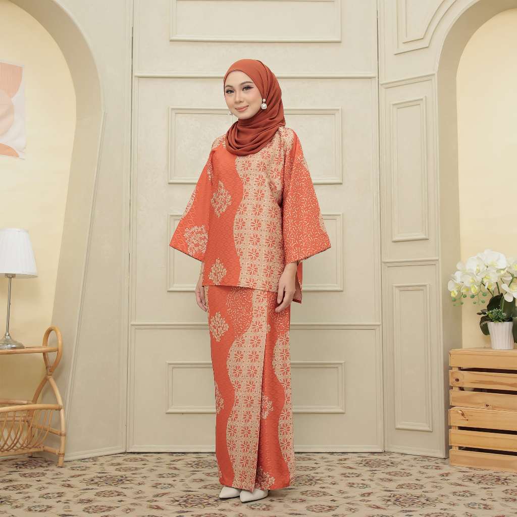 Kurung Thuraya 2.0 (No Embroidery)