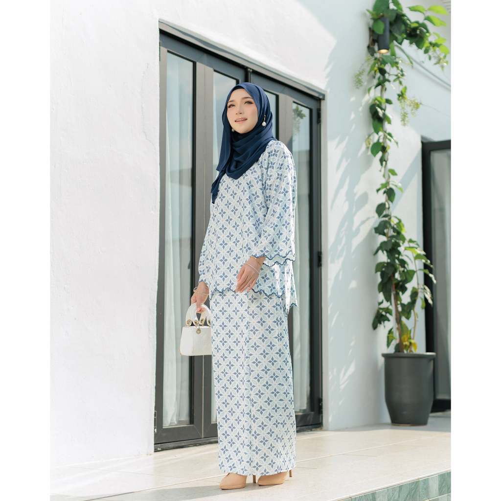 Kurung Thalia