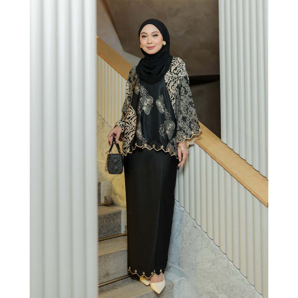 Kurung Teresa