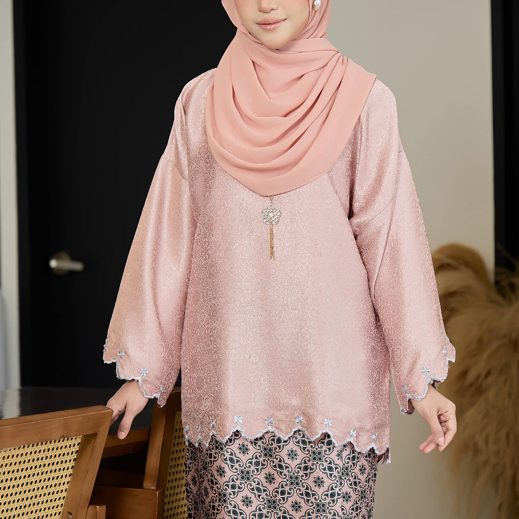 Kurung Thalita
