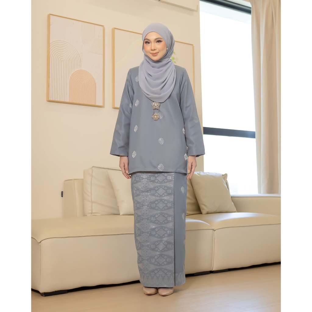 Kurung Ratna